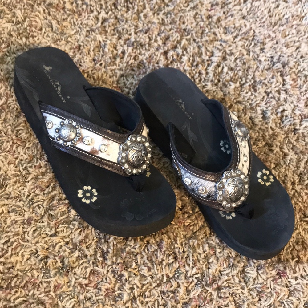 Montana West Flip Flops, size 9